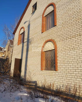 Дом 300м², 3-этажный, участок 8 сот.