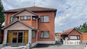 Дом 400м², 2-этажный, участок 12 сот.