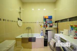 Таунхаус 239м², 3-этажный, участок 1 сот.