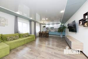 Дом 166м², 2-этажный, участок 11 сот.