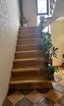 Дом 442м², 4-этажный, участок 619 сот.