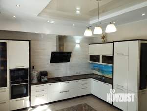 Коттедж 350м², 2-этажный, участок 19 сот.