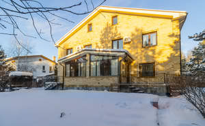 Дом 177м², 2-этажный, участок 558 сот.