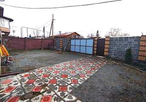 Дом 442м², 4-этажный, участок 619 сот.