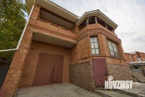 Дом 408м², 2-этажный, участок 8 сот.