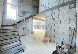 Дом 203м², 2-этажный, участок 5 сот.