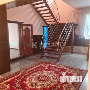 Дом 450м², 3-этажный, участок 570 сот.