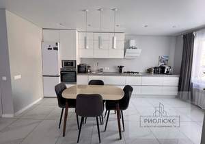 Дом 145м², 3-этажный, участок 2 сот.