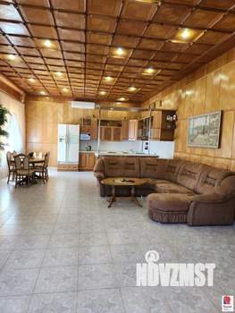 Дом 400м², 2-этажный, участок 12 сот.