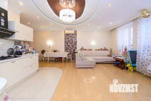 Дом 338м², 3-этажный, участок 8 сот.