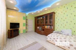 Дом 338м², 3-этажный, участок 8 сот.