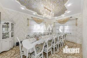 Коттедж 502м², 3-этажный, участок 20 сот.