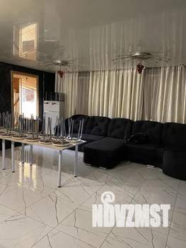 Дом 350м&sup2;, 3-этажный, посуточно, 