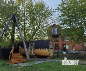 Дом 280м&sup2;, 3-этажный, посуточно, 