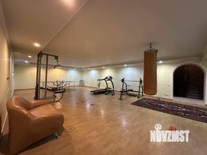 Дом 782м², 3-этажный, на длительный срок, 