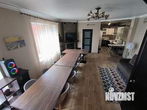 Дом 280м&sup2;, 3-этажный, посуточно, 