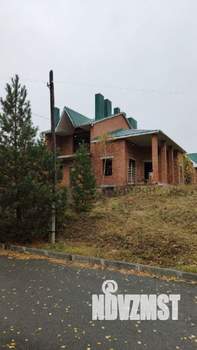 Коттедж 412м&sup2;, 3-этажный, участок 8 сот.  