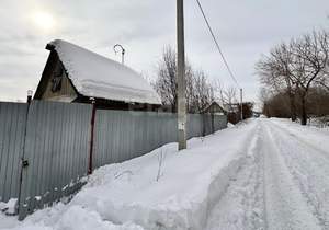 Дом 9м&sup2;, 2-этажный, участок 4 сот.  