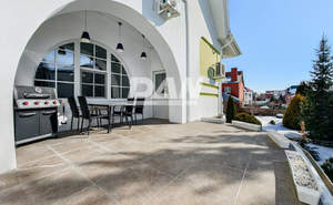 Дом 690м&sup2;, 4-этажный, участок 10 сот.  