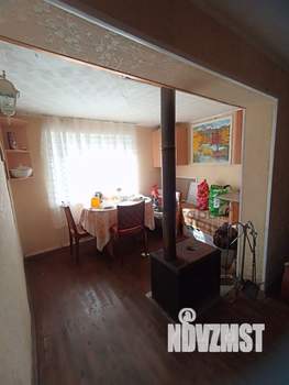 Дом 60м², 2-этажный, участок 6 сот.  