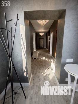 Дом 180м&sup2;, 2-этажный, участок 6 сот.  