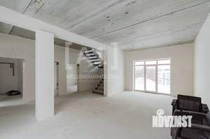 Дом 150м&sup2;, 2-этажный, участок 6 сот.  