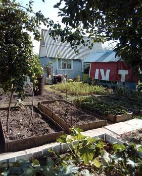 Дом 35м&sup2;, 2-этажный, участок 4 сот.  