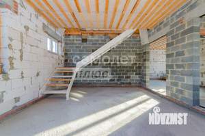 Дом 181м&sup2;, 2-этажный, участок 4 сот.  