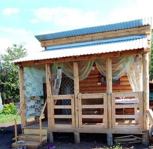 Дом 12м&sup2;, 2-этажный, участок 8 сот.  