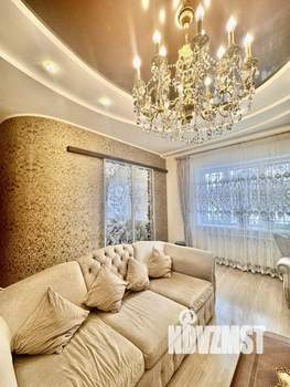 Таунхаус 280м&sup2;, 3-этажный, участок 6 сот.  