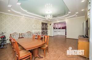 Дом 450м&sup2;, 3-этажный, участок 6 сот.  