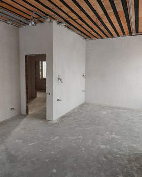 Дом 185м&sup2;, 2-этажный, участок 9 сот.  