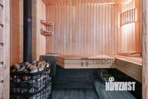 Дом 187м&sup2;, 3-этажный, участок 6 сот.  