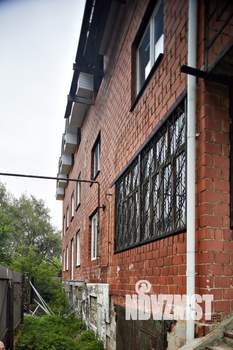 Дом 720м&sup2;, 3-этажный, участок 6 сот.  