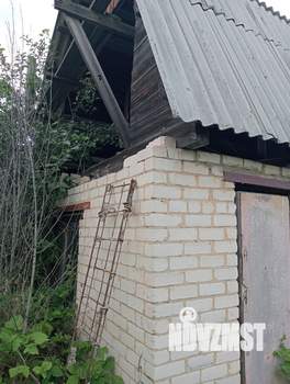 Дом 30м&sup2;, 2-этажный, участок 4 сот.  