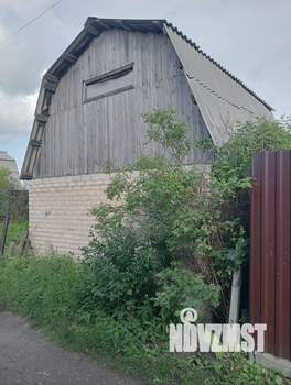 Дом 30м&sup2;, 2-этажный, участок 4 сот.  