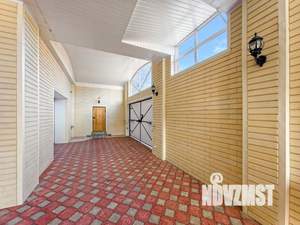 Коттедж 811м&sup2;, 3-этажный, участок 37 сот.  