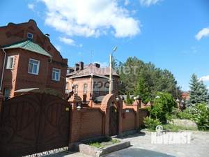 Коттедж 446м², 3-этажный, участок 12 сот.  