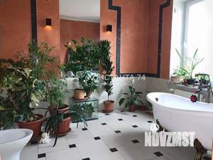 Таунхаус 304м&sup2;, 3-этажный, участок 1 сот.  