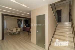 Дом 530м&sup2;, 2-этажный, участок 784 сот.  