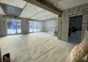 Дом 203м&sup2;, 2-этажный, участок 5 сот.  