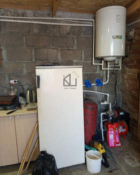 Дом 30м&sup2;, 2-этажный, участок 5 сот.  