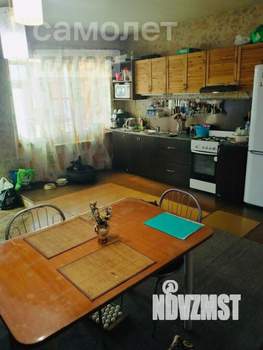 Коттедж 216м&sup2;, 1-этажный, участок 7 сот.  