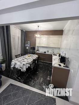 Коттедж 320м&sup2;, 2-этажный, участок 11 сот.  