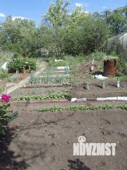 Дом 10м&sup2;, 2-этажный, участок 4 сот.  