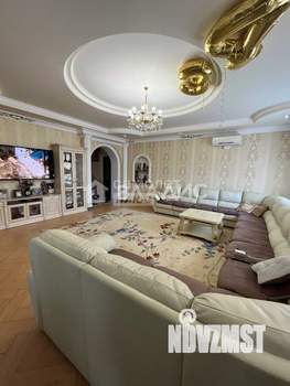 Дом 780м², 3-этажный, участок 7 сот.  