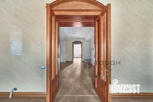 Коттедж 820м², 4-этажный, участок 21 сот.  