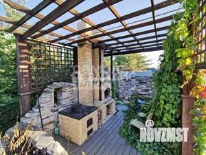 Дом 920м&sup2;, 3-этажный, участок 14 сот.  