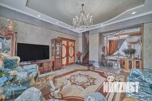 Коттедж 401м², 2-этажный, участок 6 сот.  