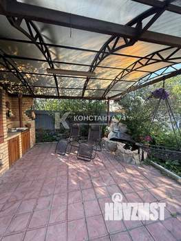 Дом 269м², 2-этажный, участок 13 сот.  